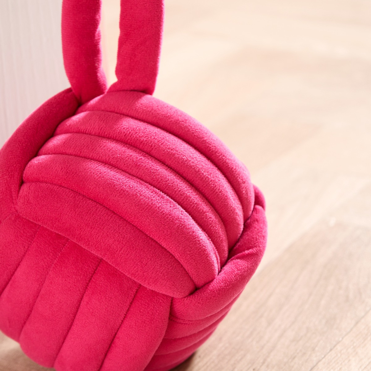 OHS Velvet Rope Doorstop - Hot Pink>