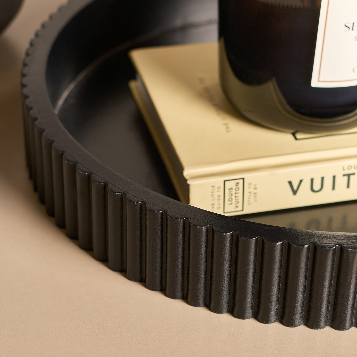 OHS Round Ribbed Tray - Black>