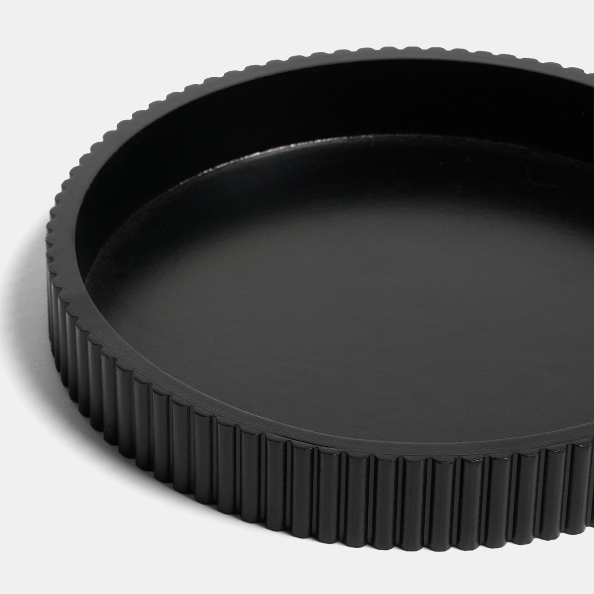OHS Round Ribbed Tray - Black>