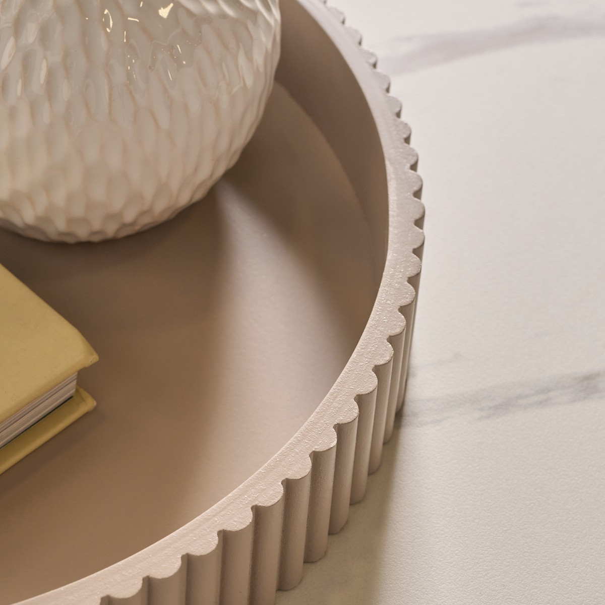 OHS Round Ribbed Tray - Natural >