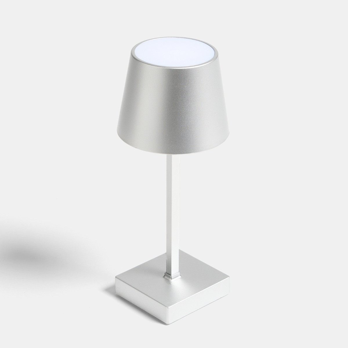 OHS Battery Operated Lamp - Silver>