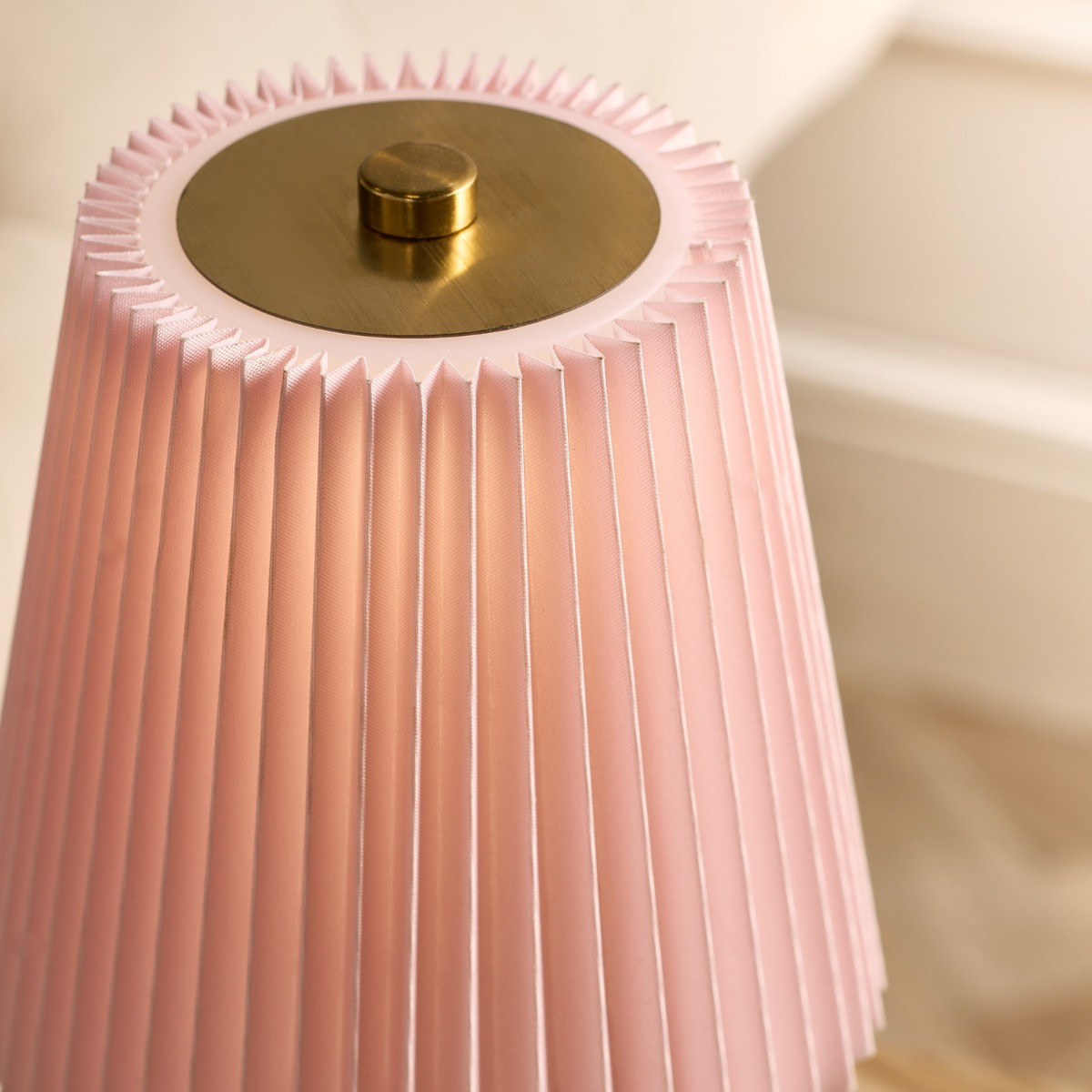 OHS Rechargeable Table Lamp - Pink>