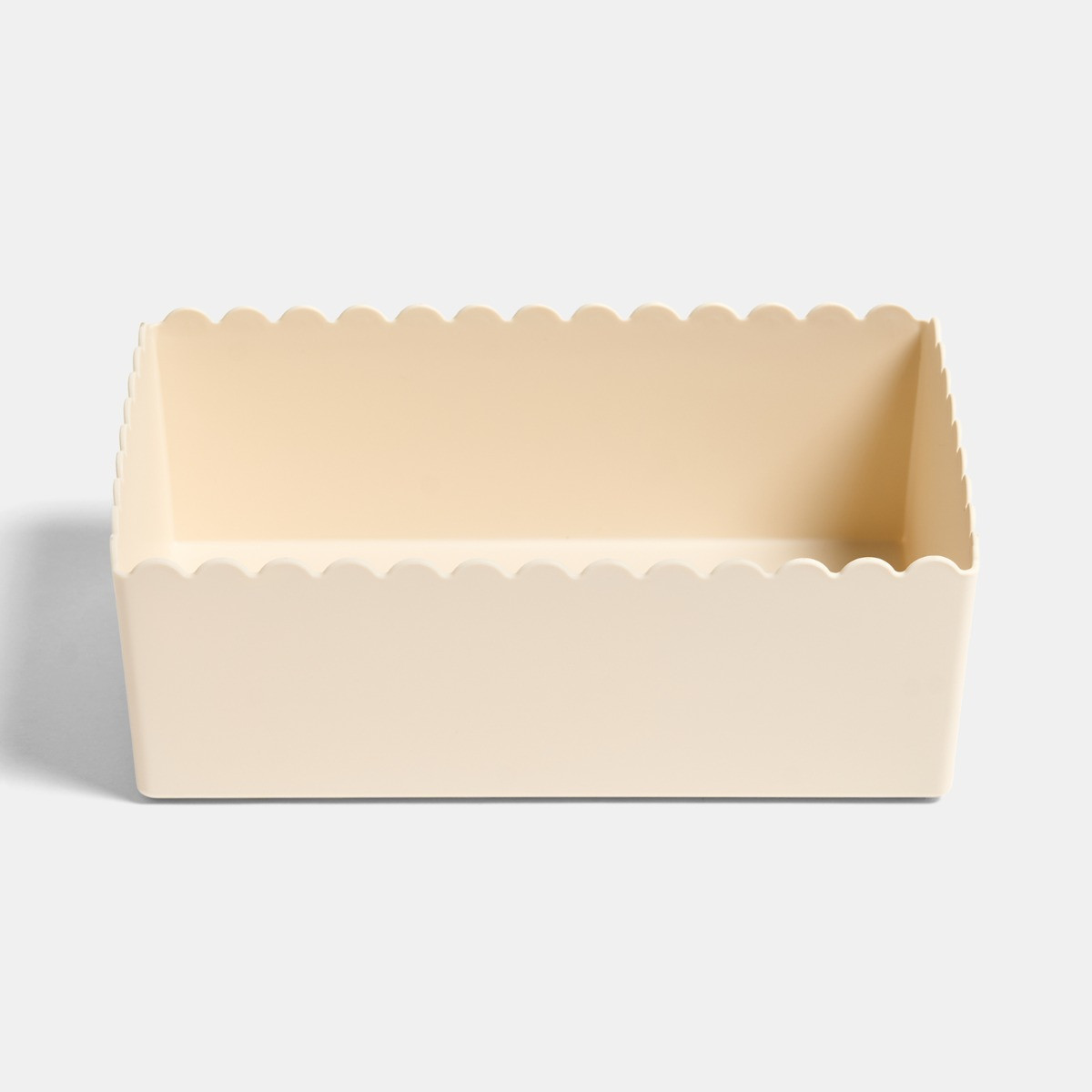 OHS Scalloped Plastic Tub, Cream - 4 Pack>