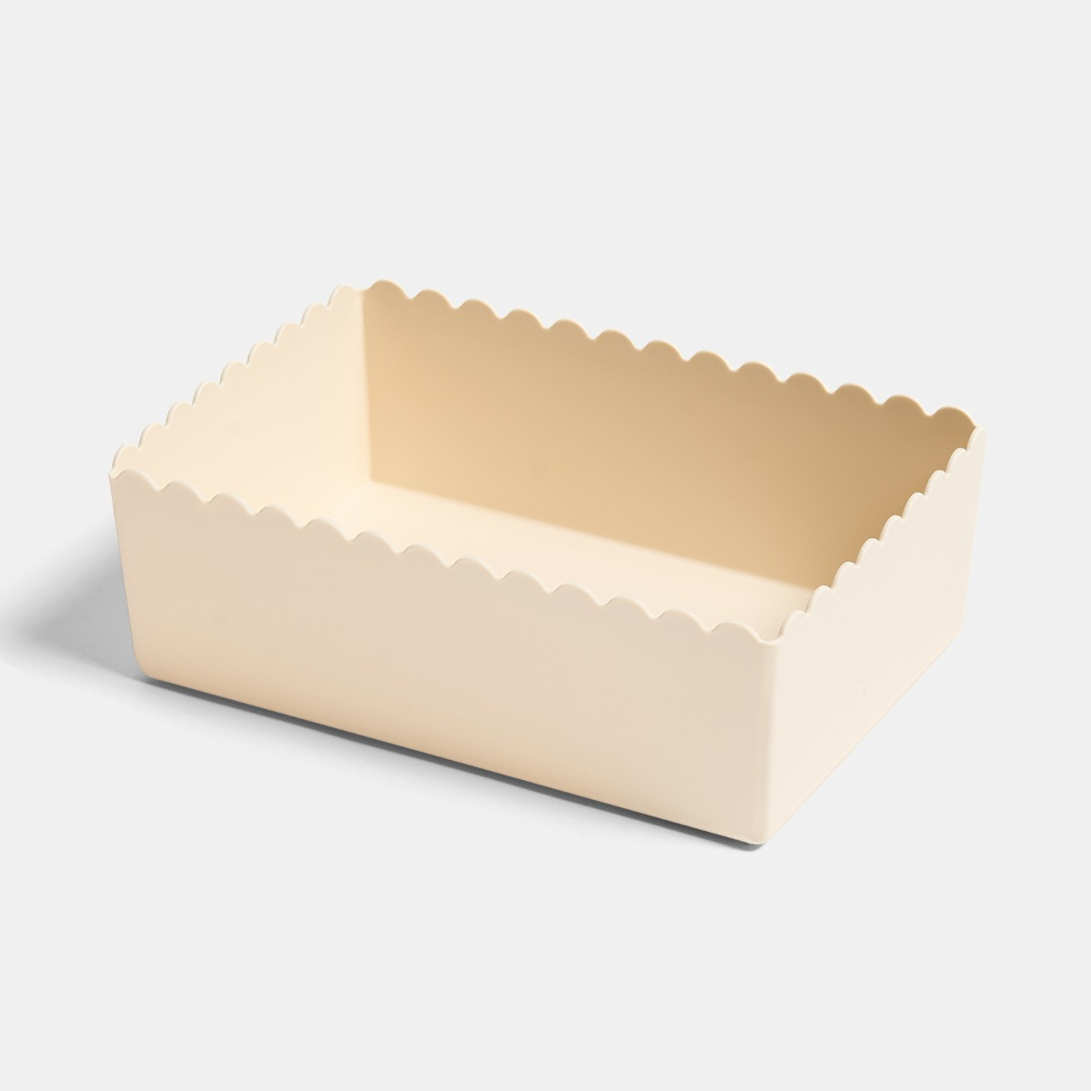 OHS Scalloped Plastic Tub, Cream - 4 Pack>