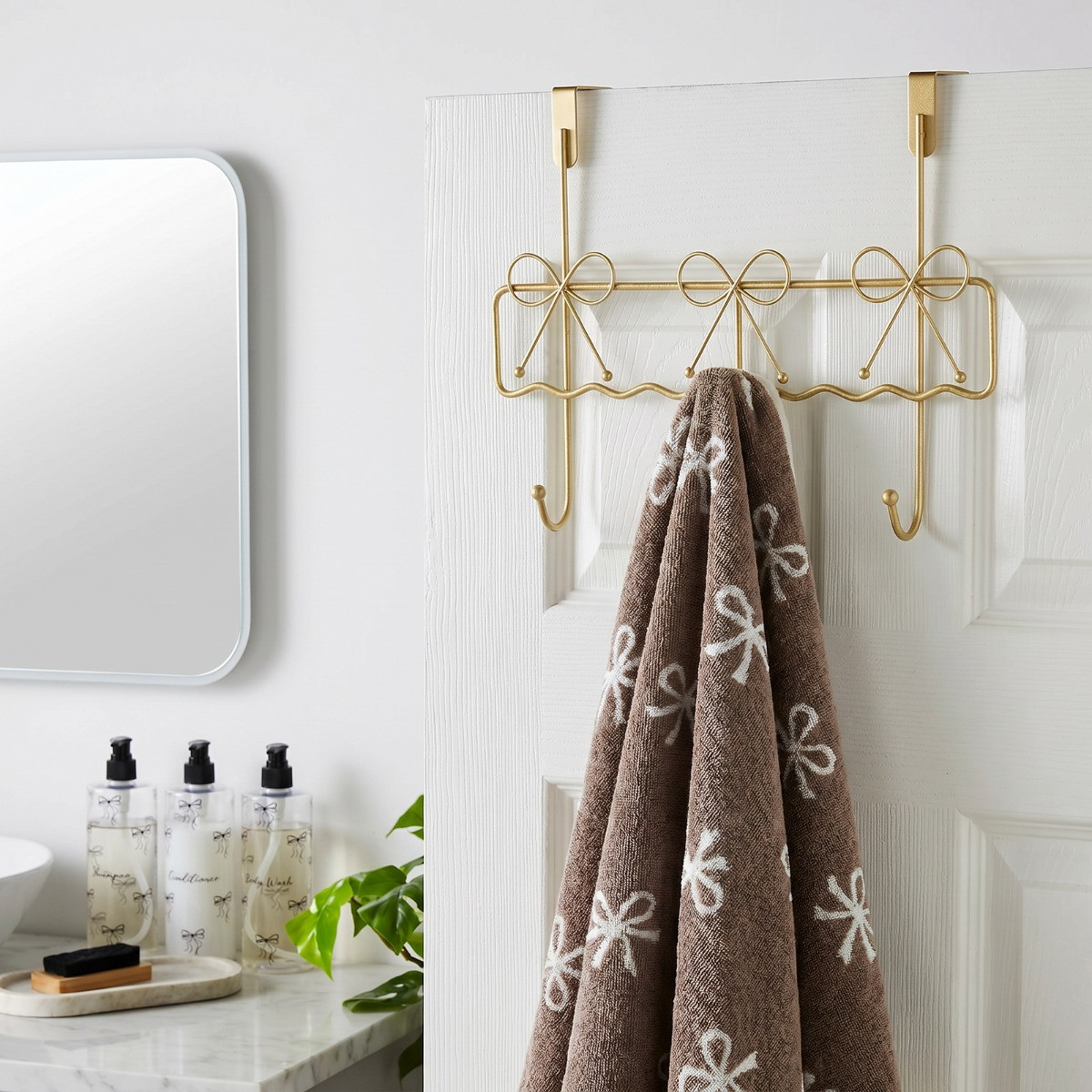 OHS Bow Metal Over Door Hook - Gold>
