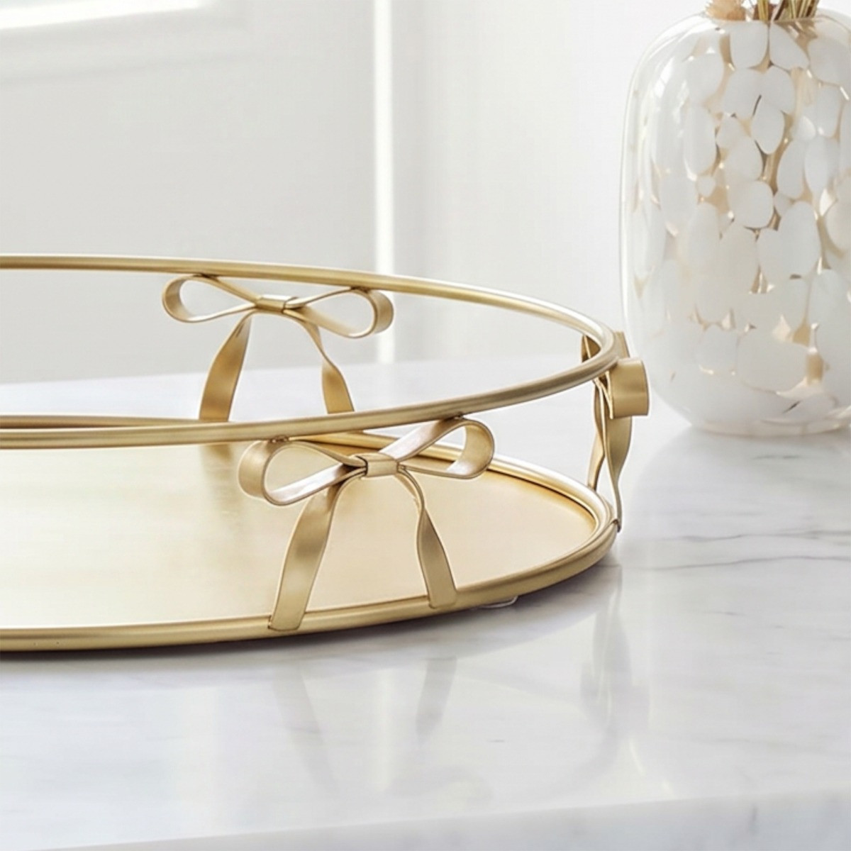 OHS Bow Round Metal Tray - Gold>