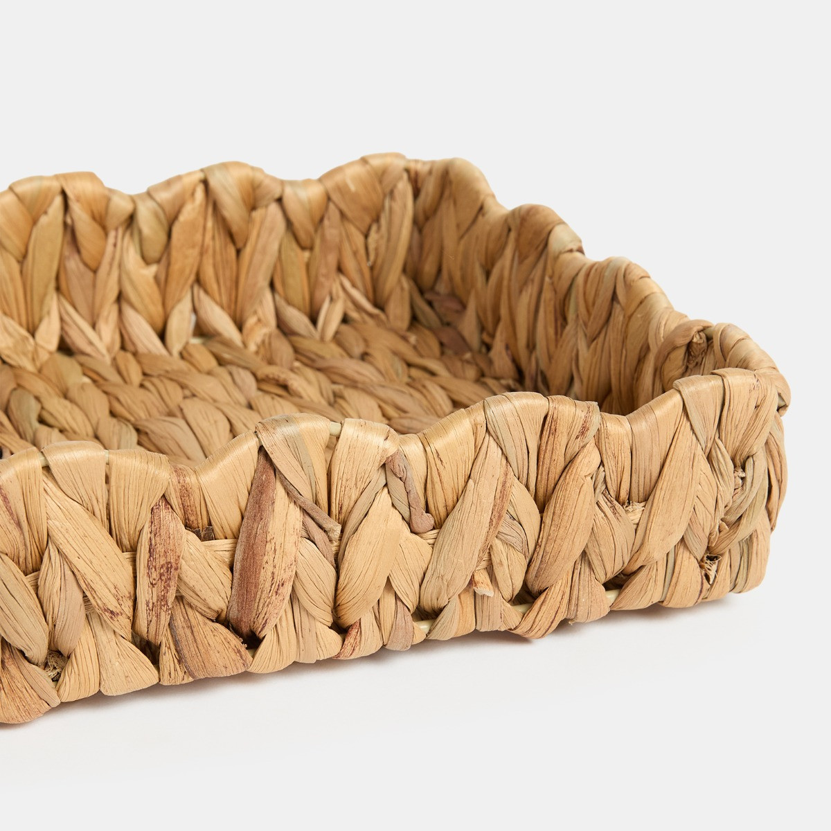 OHS Rectangle Scallop Edge Seagrass Tray - Natural>