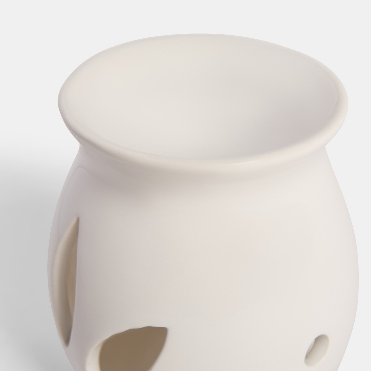 OHS Leopard Print Ceramic Oil Burner, 10ml Oil & 4 Tealights Set - Natural>