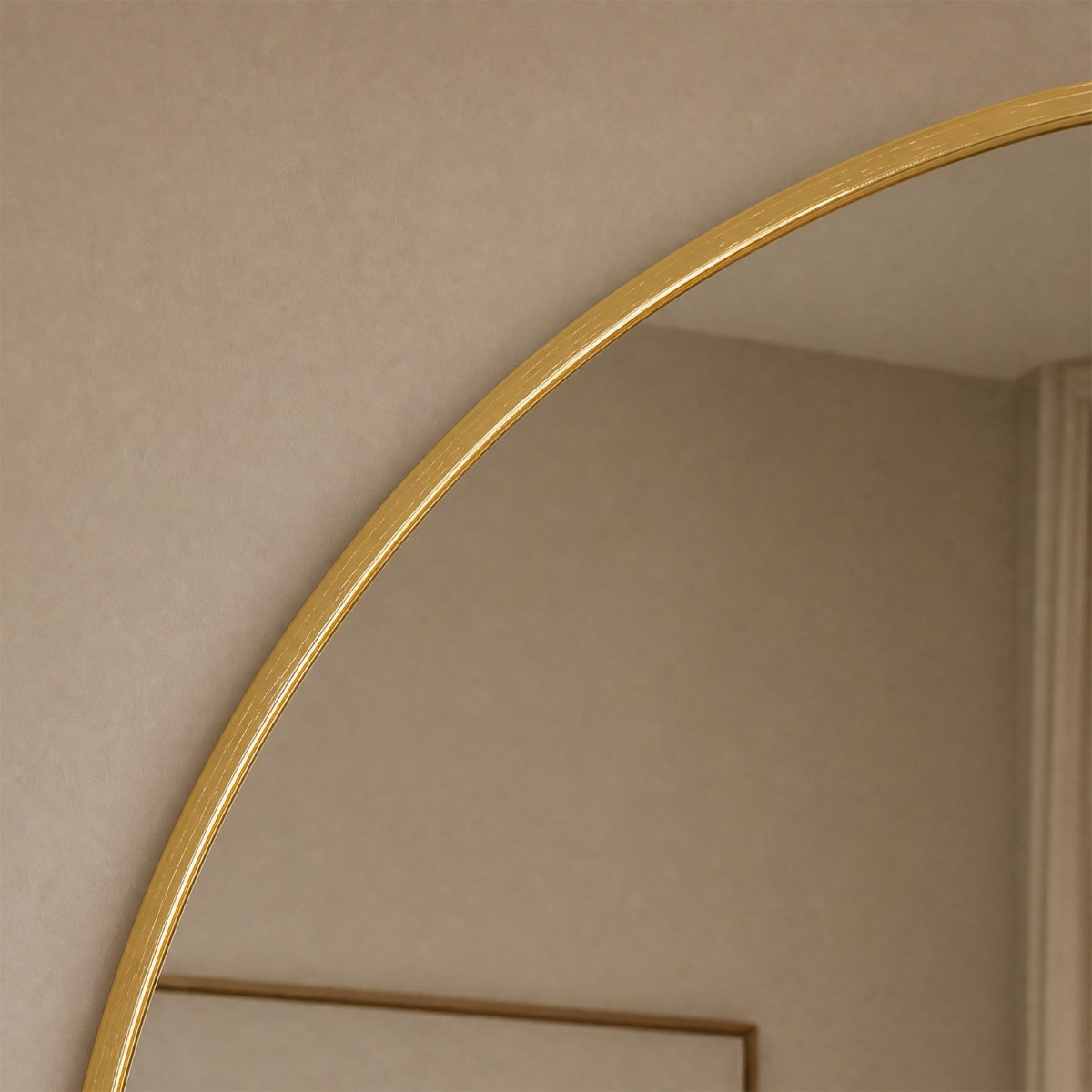 OHS Round Wall Mirror - Gold>
