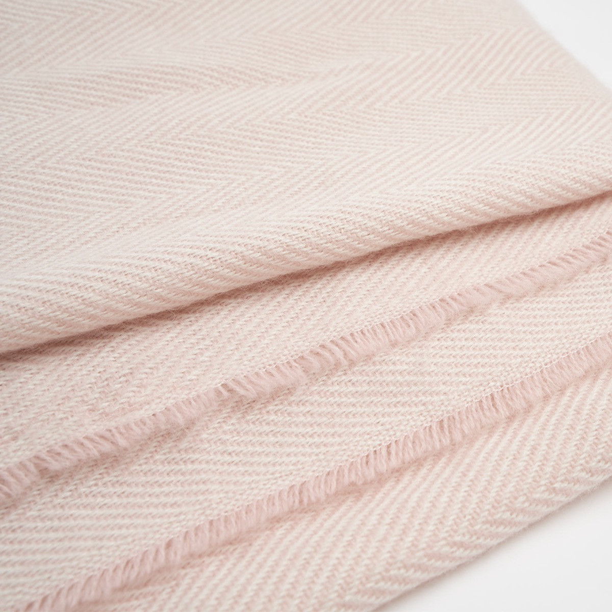 Highams Acrylic Stripe Chevron Fleece Throw, Blush - 150 x 200cm>