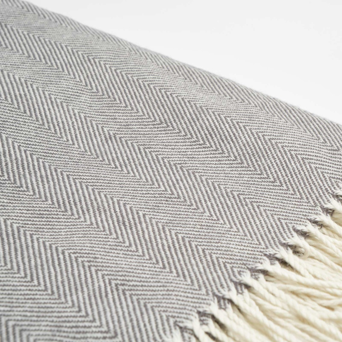 Highams Acrylic Stripe Chevron Fleece Throw, Charcoal - 150 x 200cm>