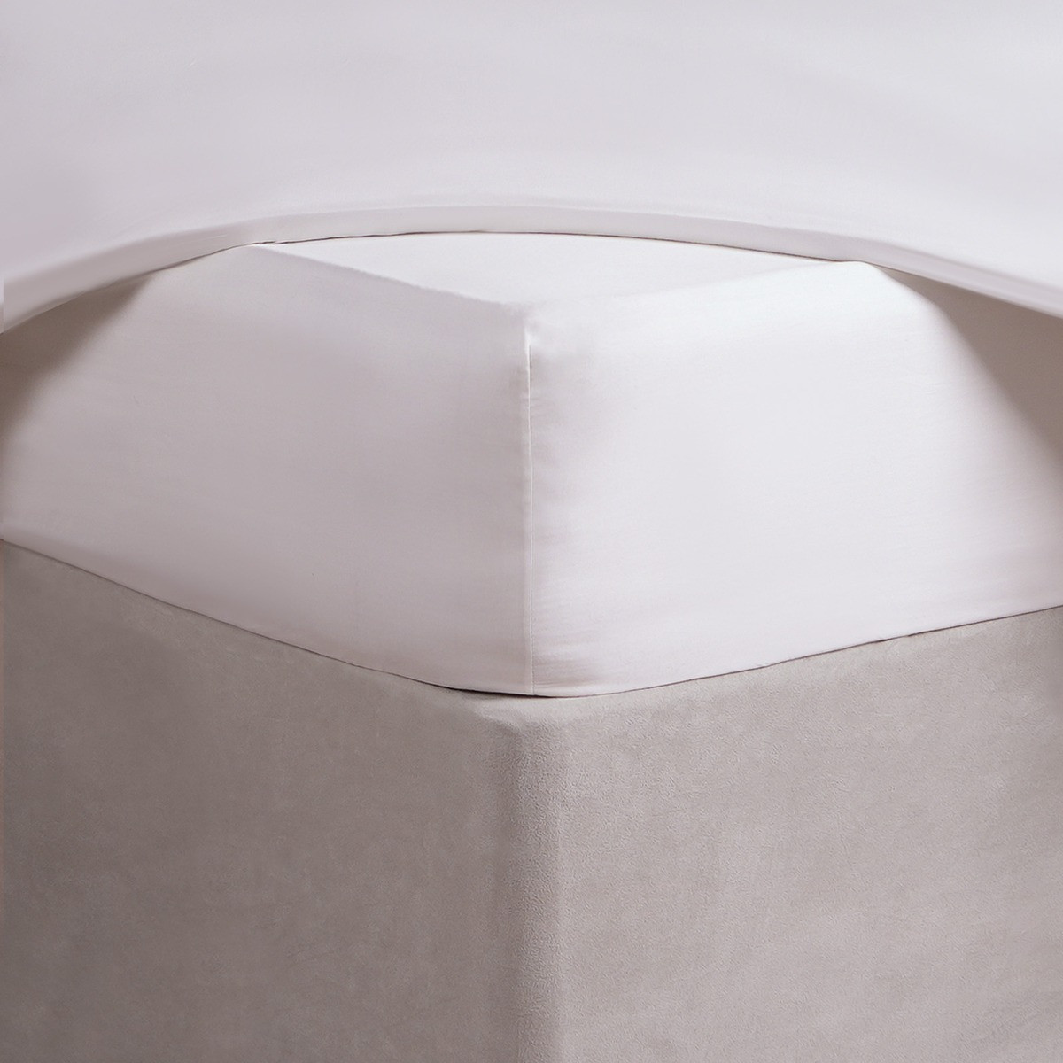 Highams Luxe 220 Thread Count 100% Cotton Sateen Fitted Sheet - White>