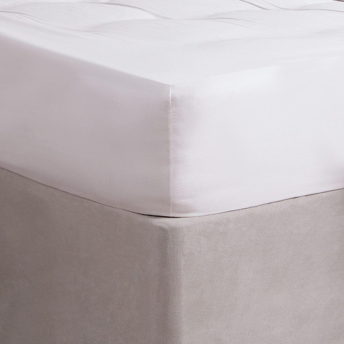 Highams Luxe 400 Thread Count 100% Cotton Sateen Fitted Sheet - White>