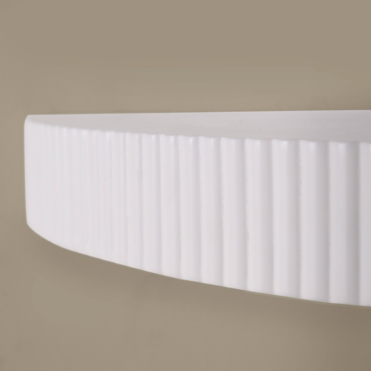 OHS Ribbed Corner Shelf - Cream>