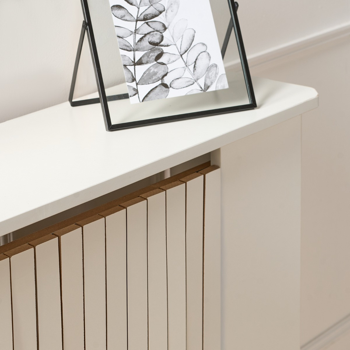 OHS Large Ribbed Radiator Cover - White>