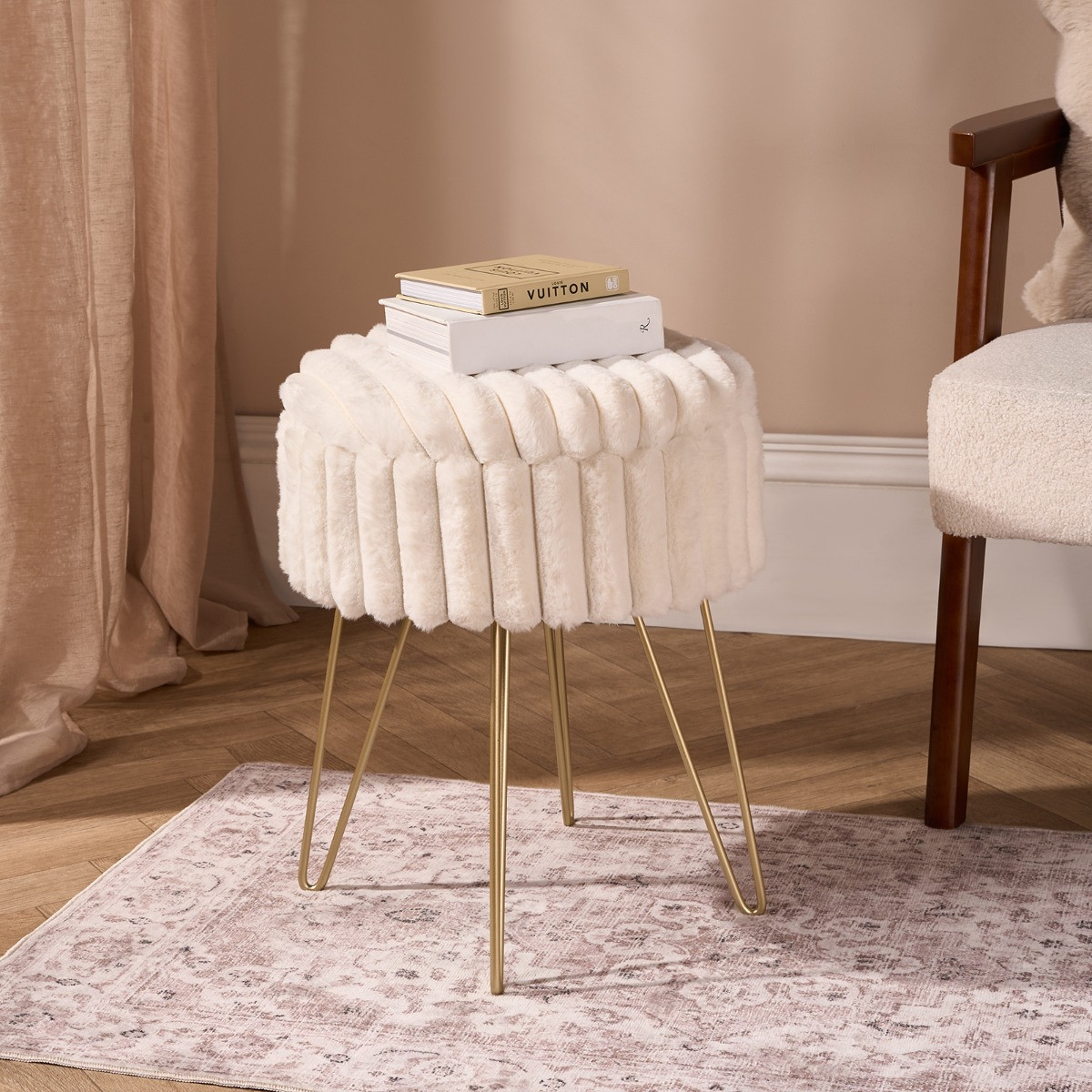 OHS Faux Fur Ribbed Storage Hairpin Stool - Cream/Gold>