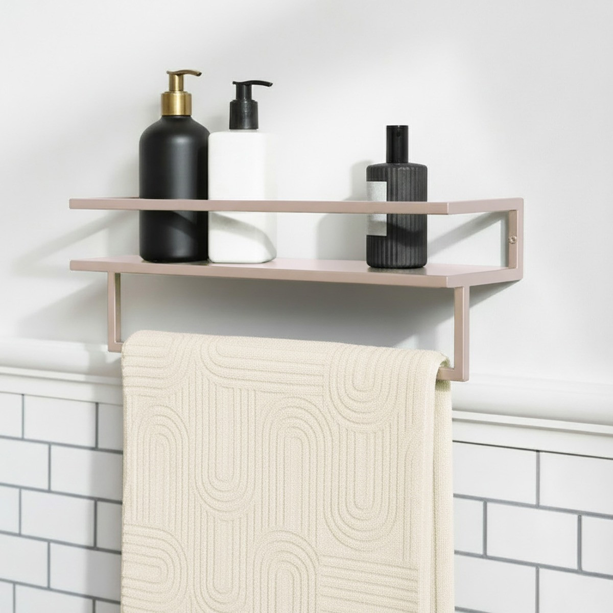 OHS Mounted Towel Rail With Shelf - Natural>