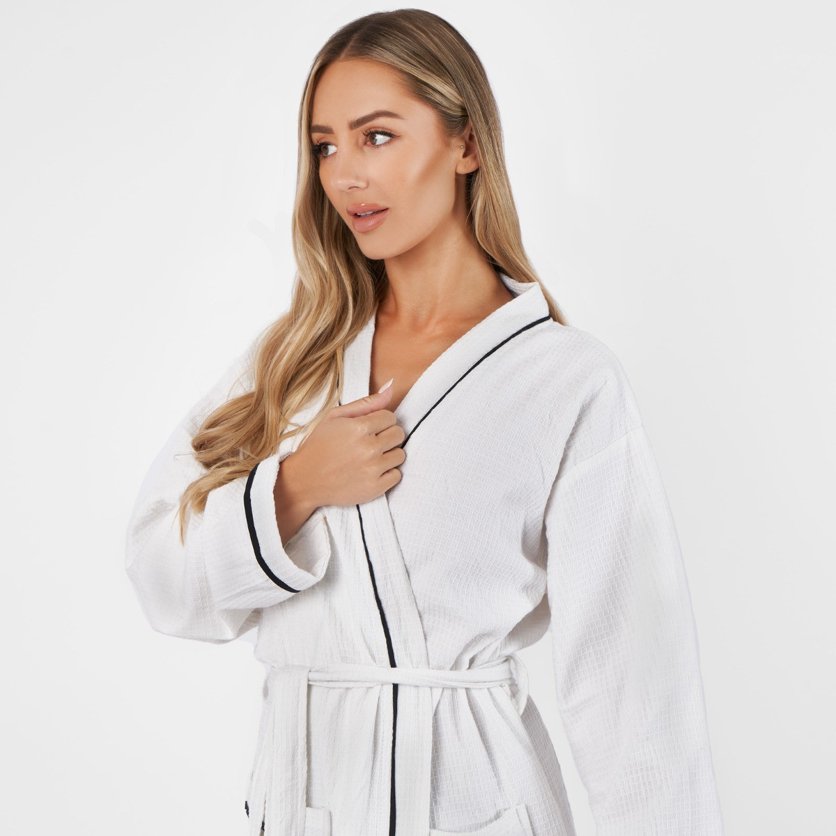 Highams Waffle Dressing Gown with Piping Detail - White>