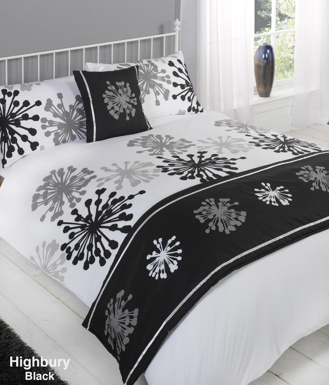 Dreamscene Highbury Floral Bed in a Bag, Black - Single>