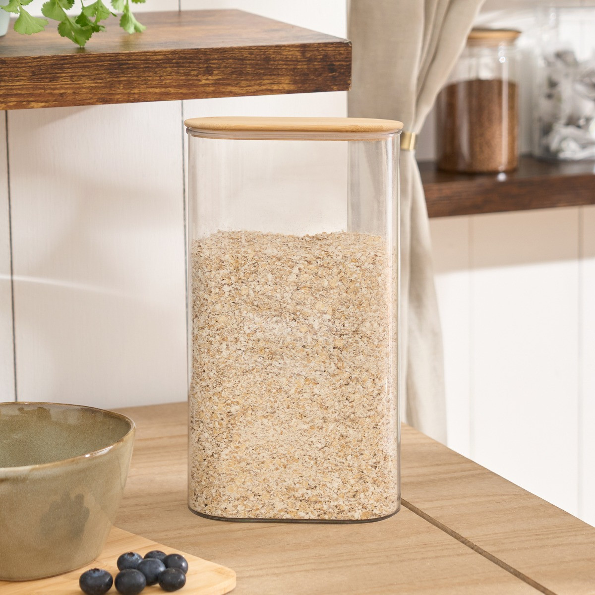 OHS Large Plastic Oval Storage Container with Bamboo Lid - Clear>