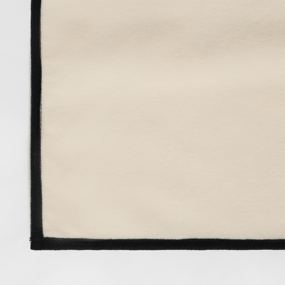 OHS Piped Trim Table Runner - Monochrome>