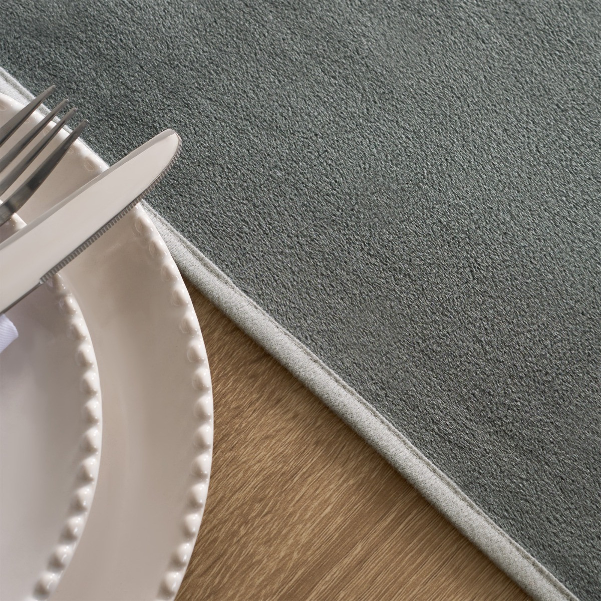 OHS Piped Trim Table Runner – Charcoal/Silver >