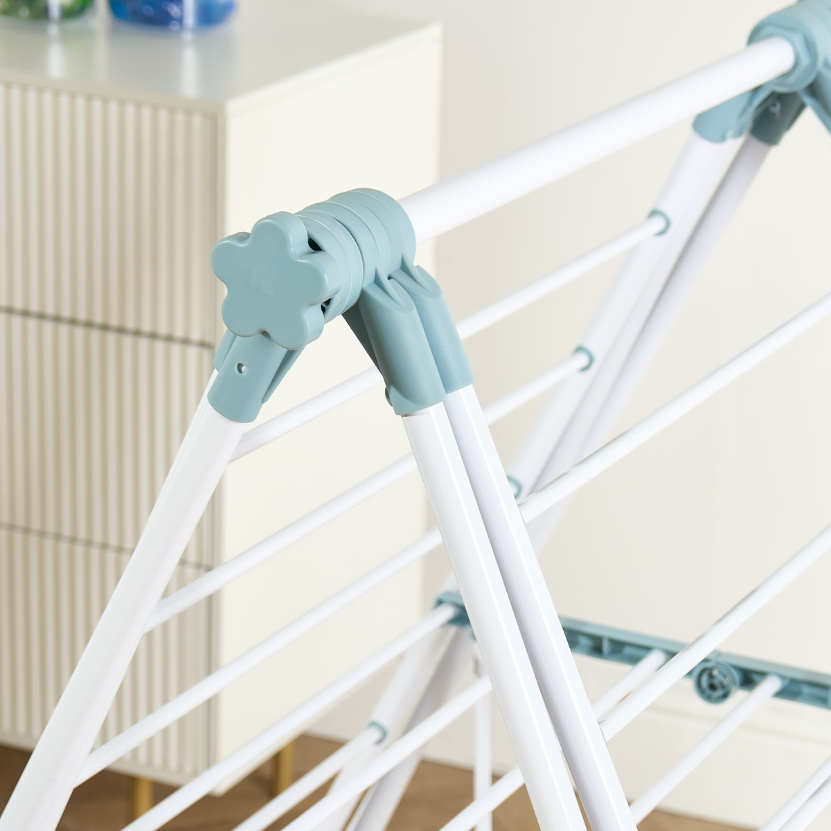 OHS X Wing Airer - White>