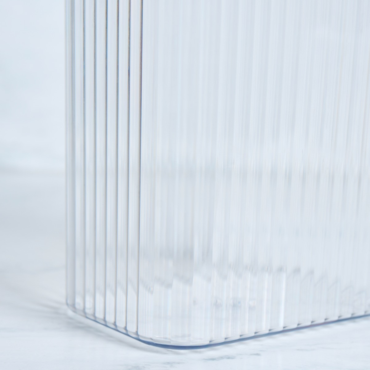 OHS Medium Plastic Clip Lock Storage Container - Clear>