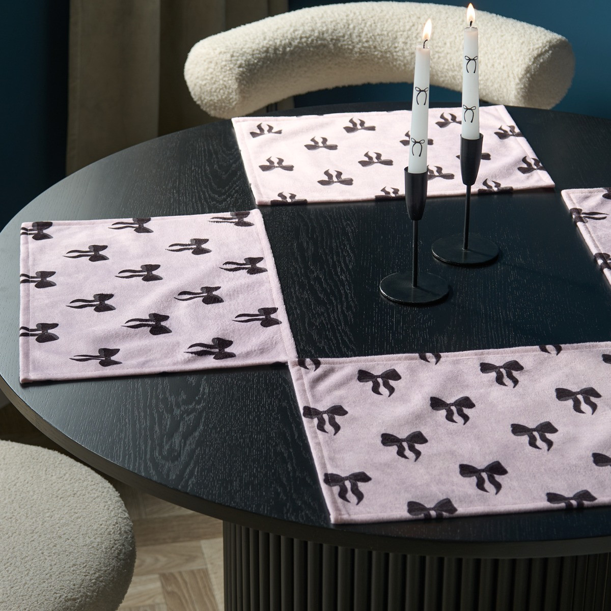 OHS Bow Print Placemats, Light Pink - 4 Pack>