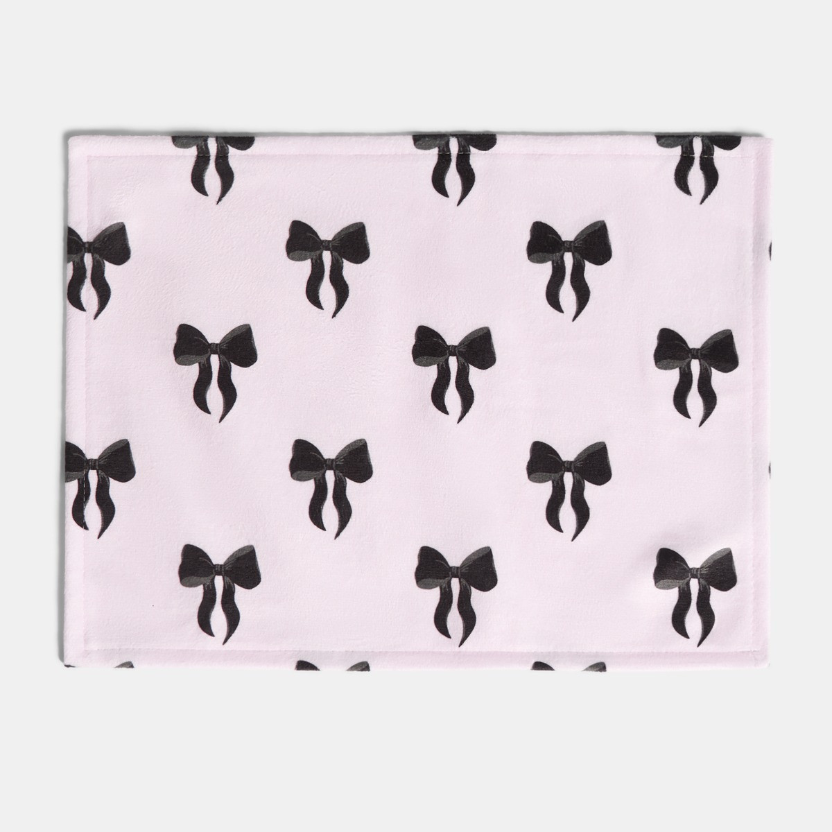 OHS Bow Print Placemats, Light Pink - 4 Pack>