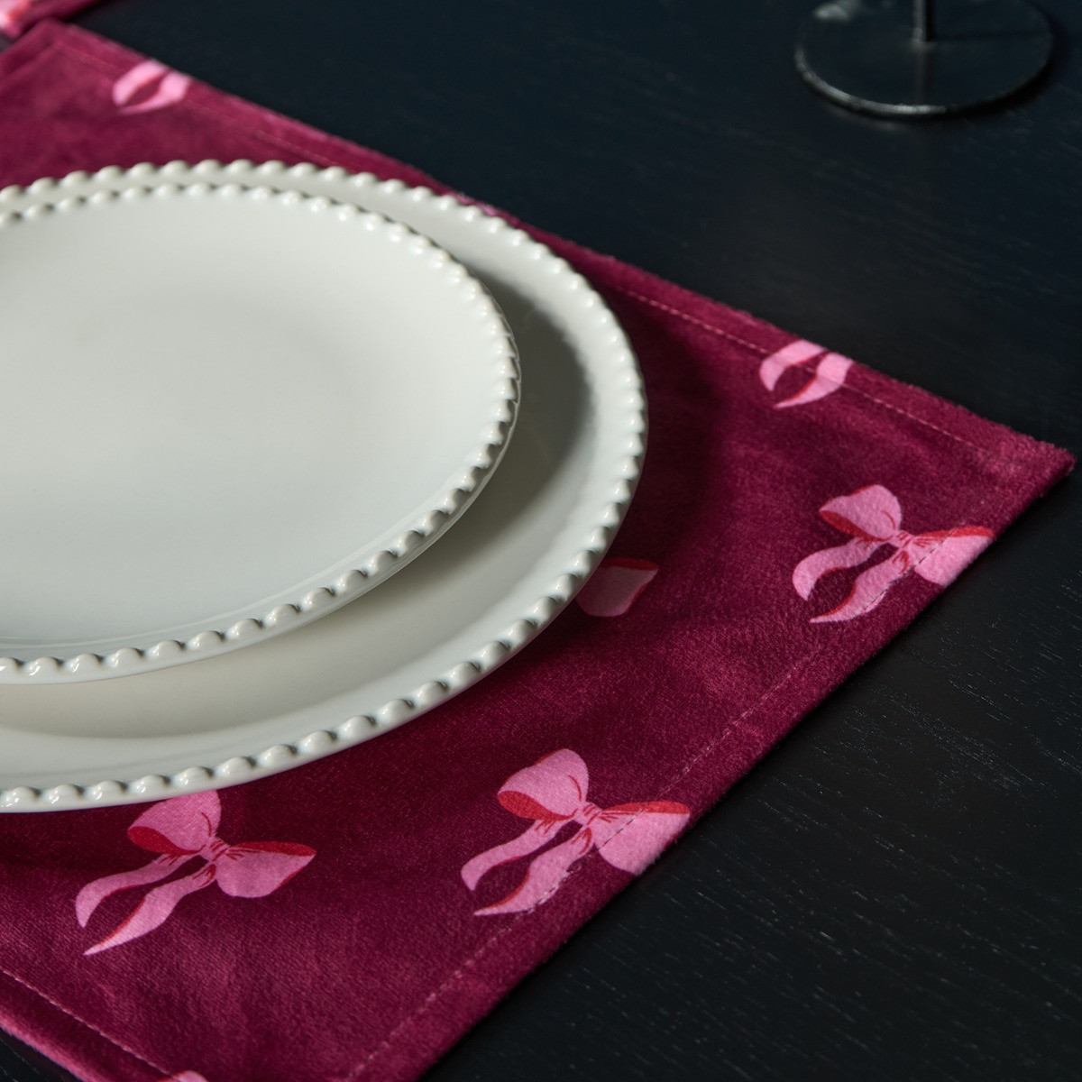 OHS Bow Print Placemats, Burgundy - 4 Pack>