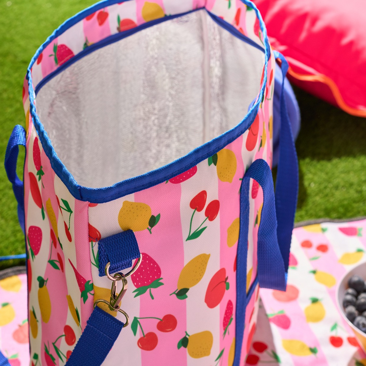 OHS Fruit Print Picnic Bag - Pink>