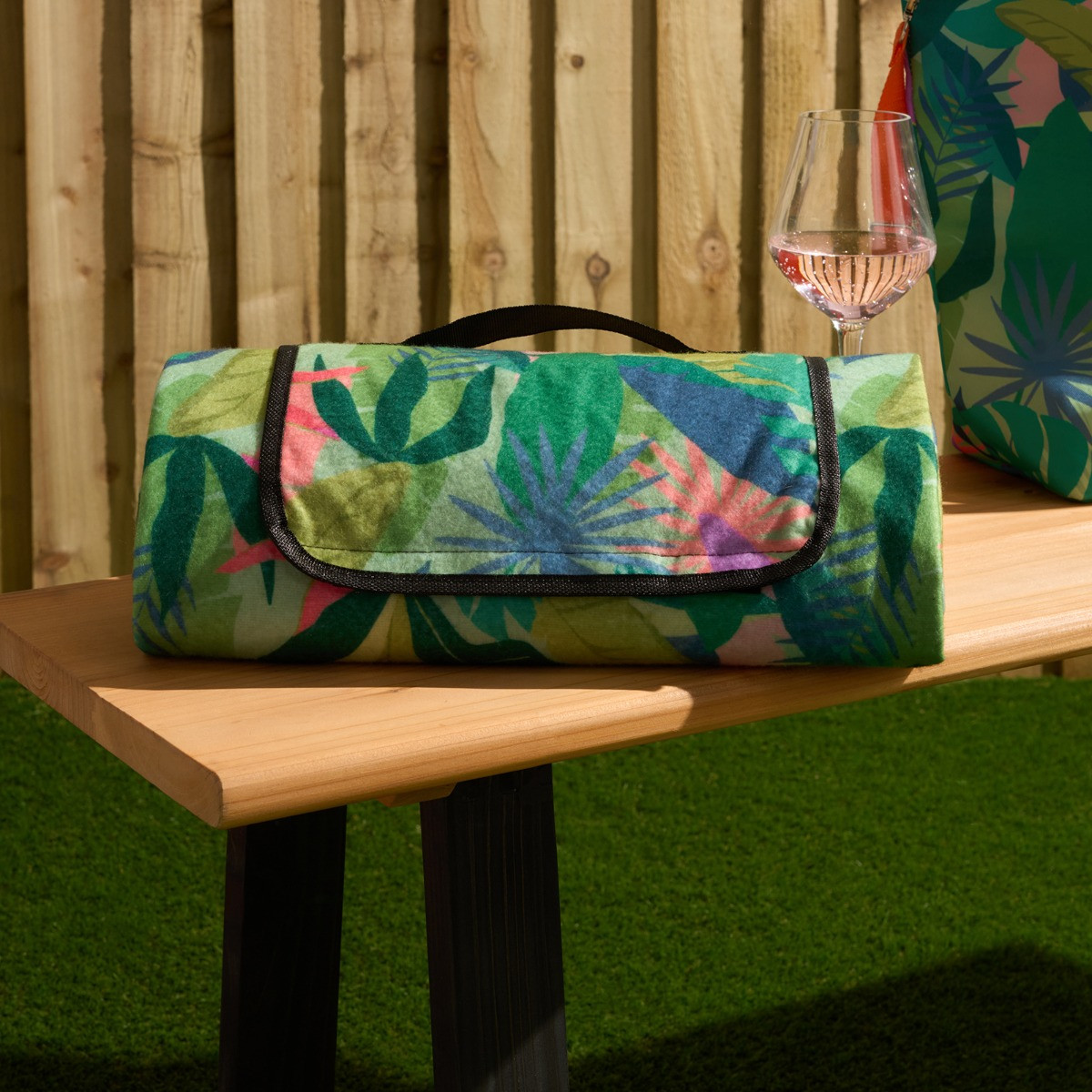 OHS Palm Print Picnic Blanket - Green>