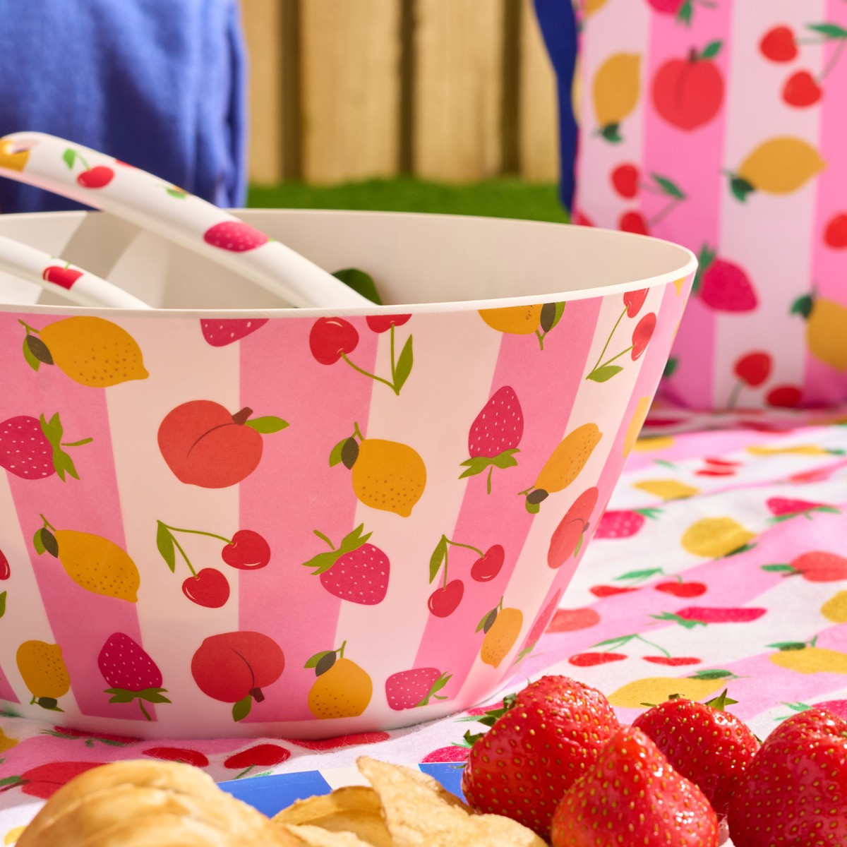 OHS Fruit Print Picnic Salad Bowl & Utensil Set - Pink>
