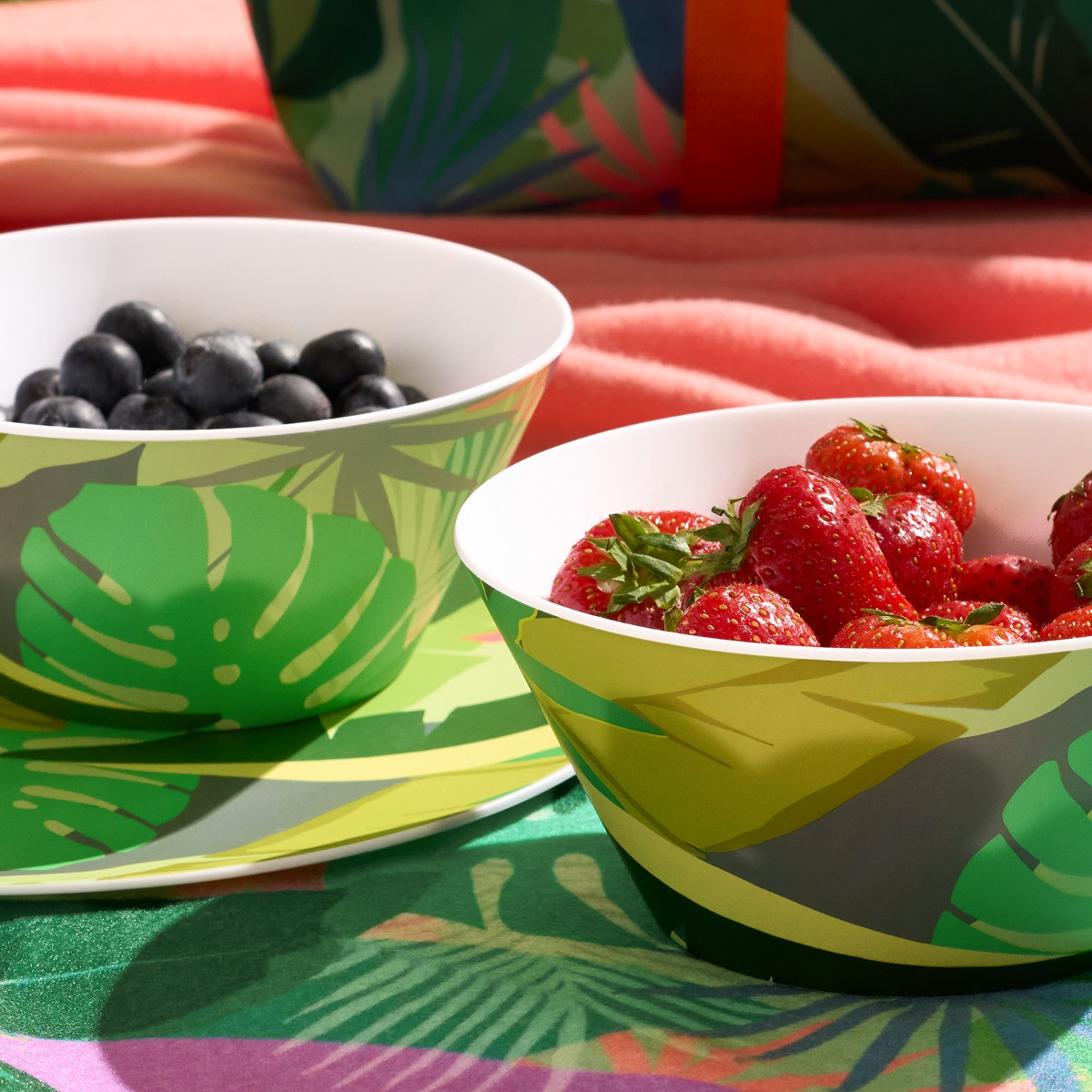 OHS Palm Print Picnic Bowls, Green - 4 Pack>