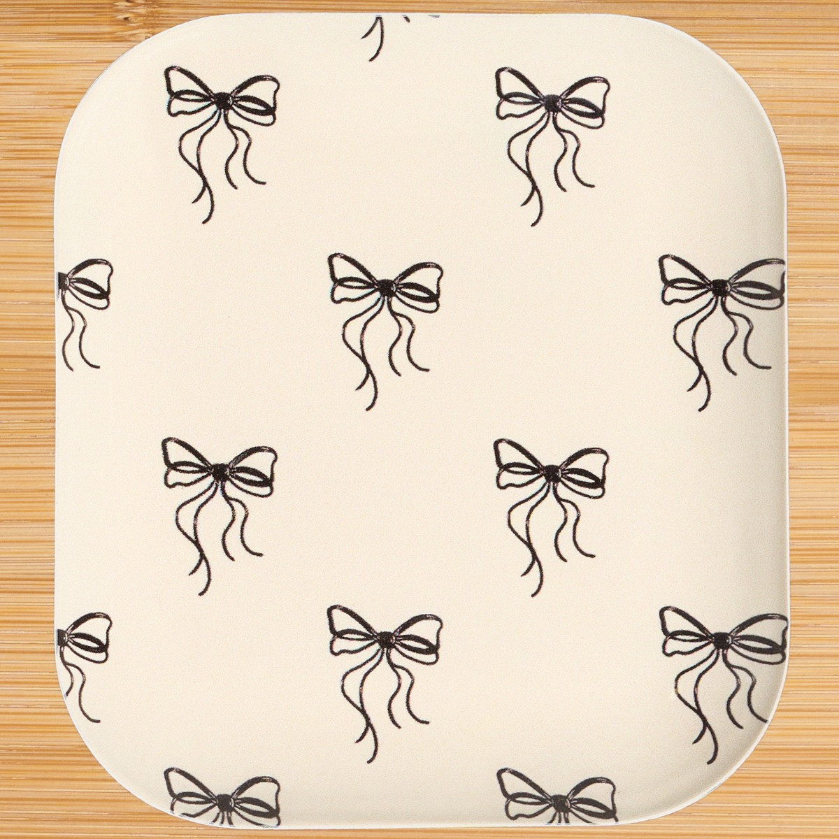 OHS Bow Print Bamboo 3-Section Picnic Serving Board - Monochrome>