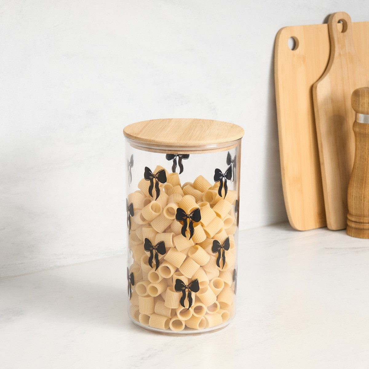 OHS Medium Bow Plastic Round Storage Container with Bamboo Lid - Clear/Black>