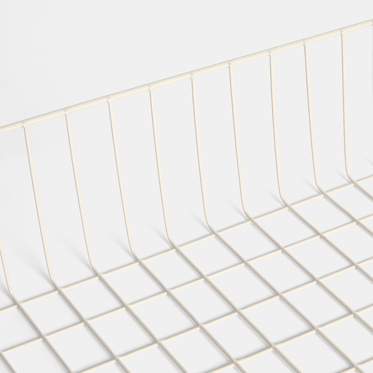 OHS Metal Wire Under Shelf Basket - Cream>