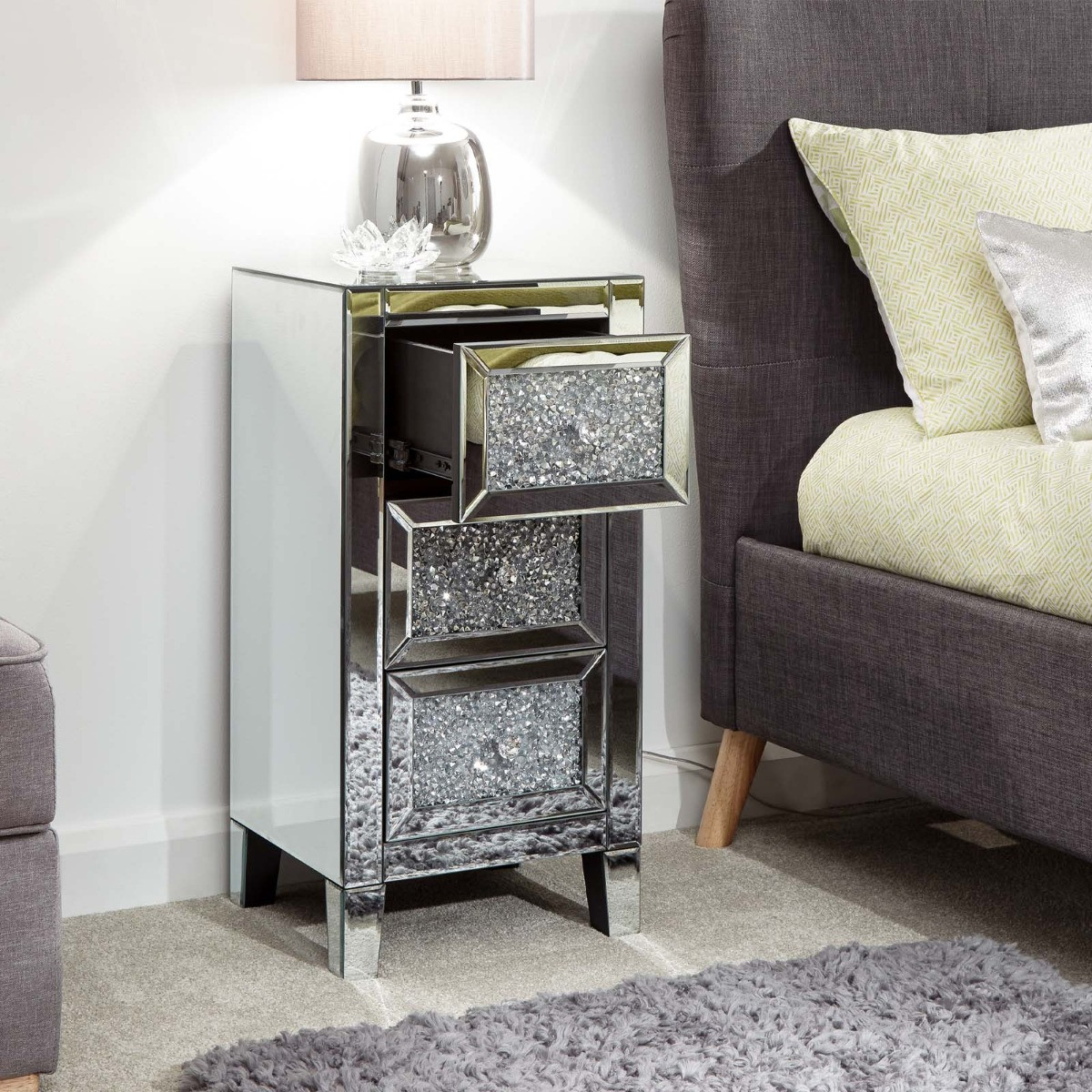 Lucia 3 Drawer Jewelled Chest Mirrored>