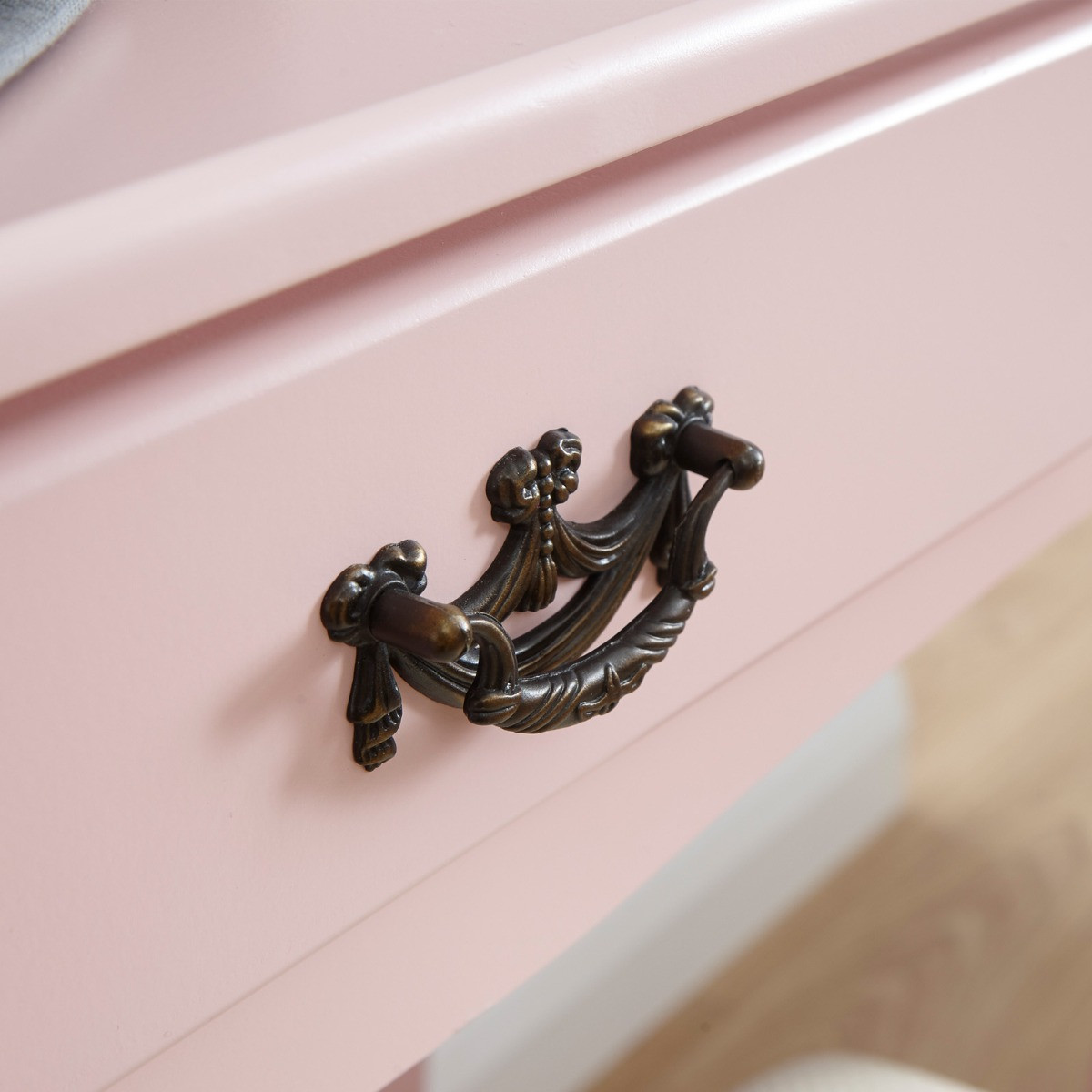 Lumberton Dresser with Stool - Dusty Pink>