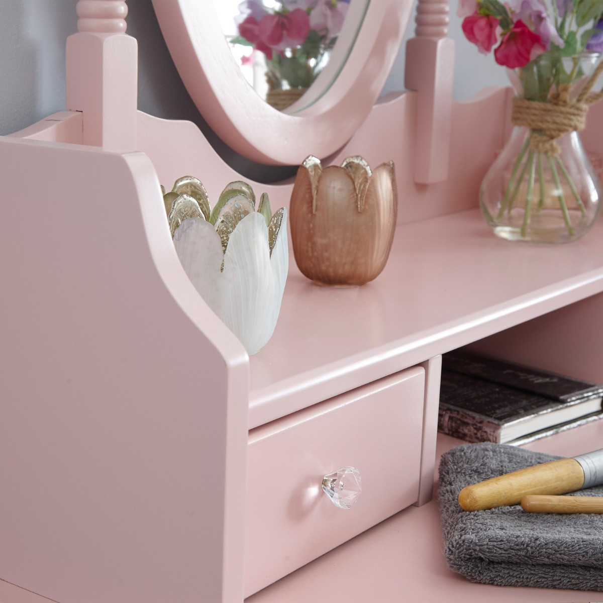 Lumberton Dresser with Stool - Dusty Pink>