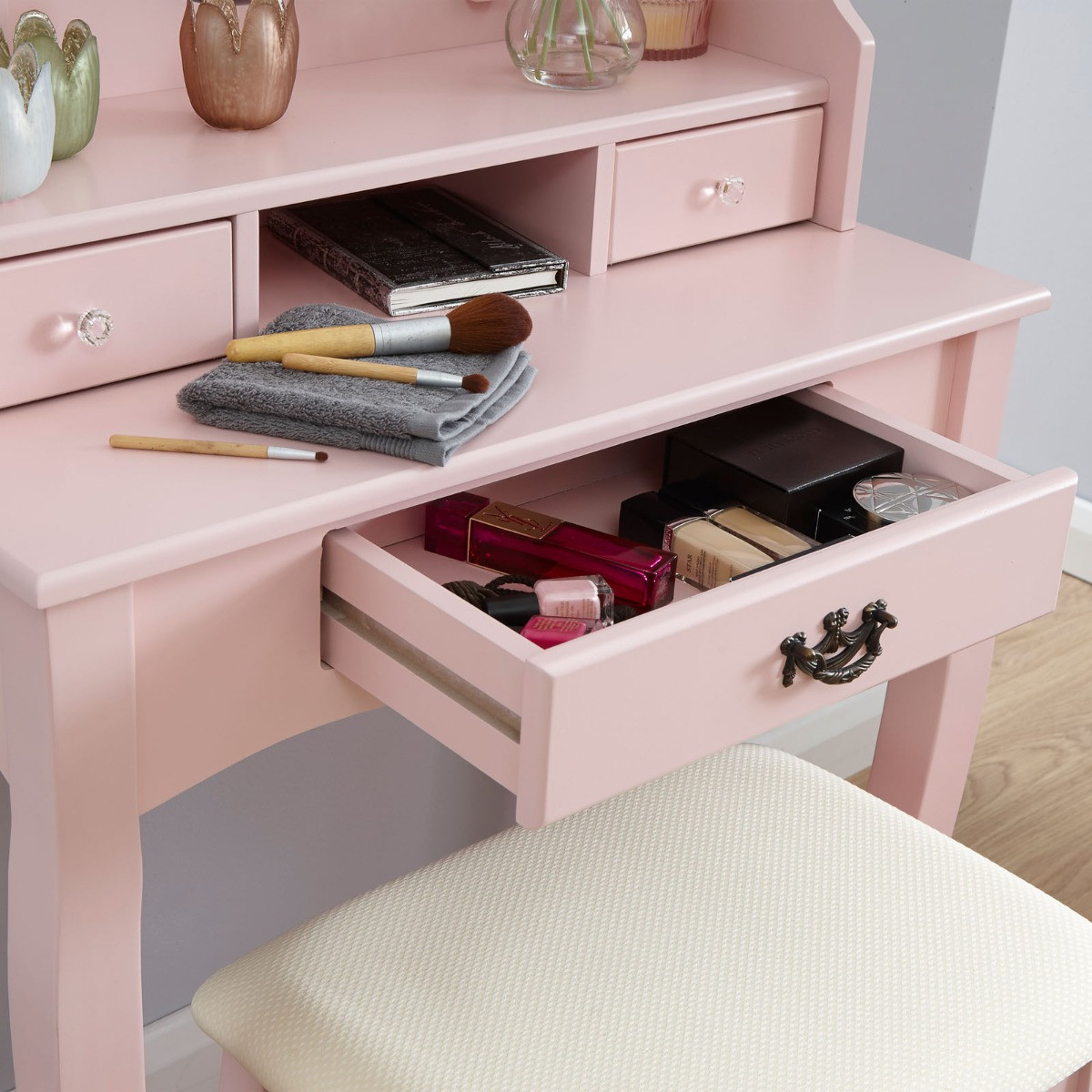 Lumberton Dresser with Stool - Dusty Pink>