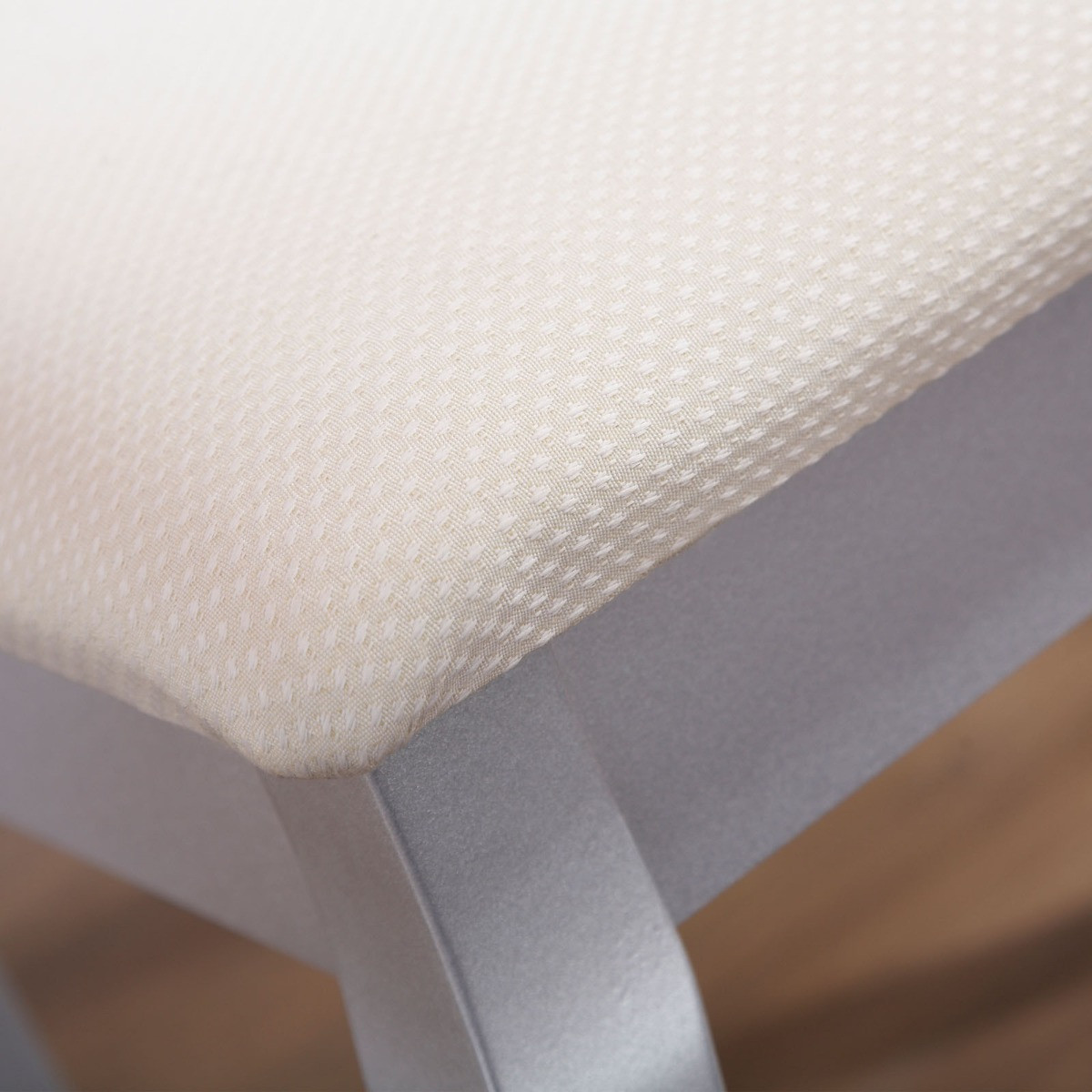 Lumberton Dresser with Stool - Silver>