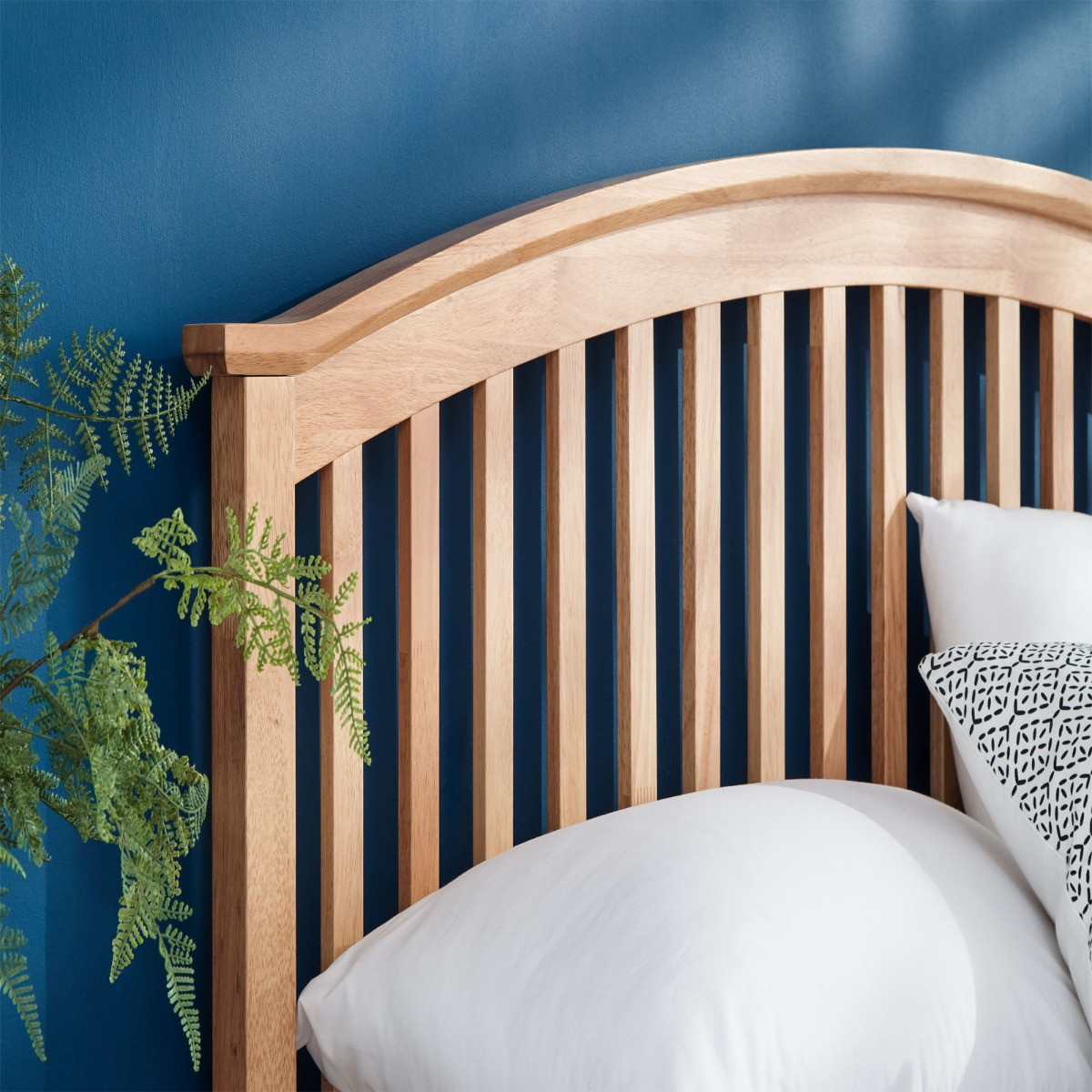 Madrid Wooden Ottoman Storage Bed, 5ft King - Oak>