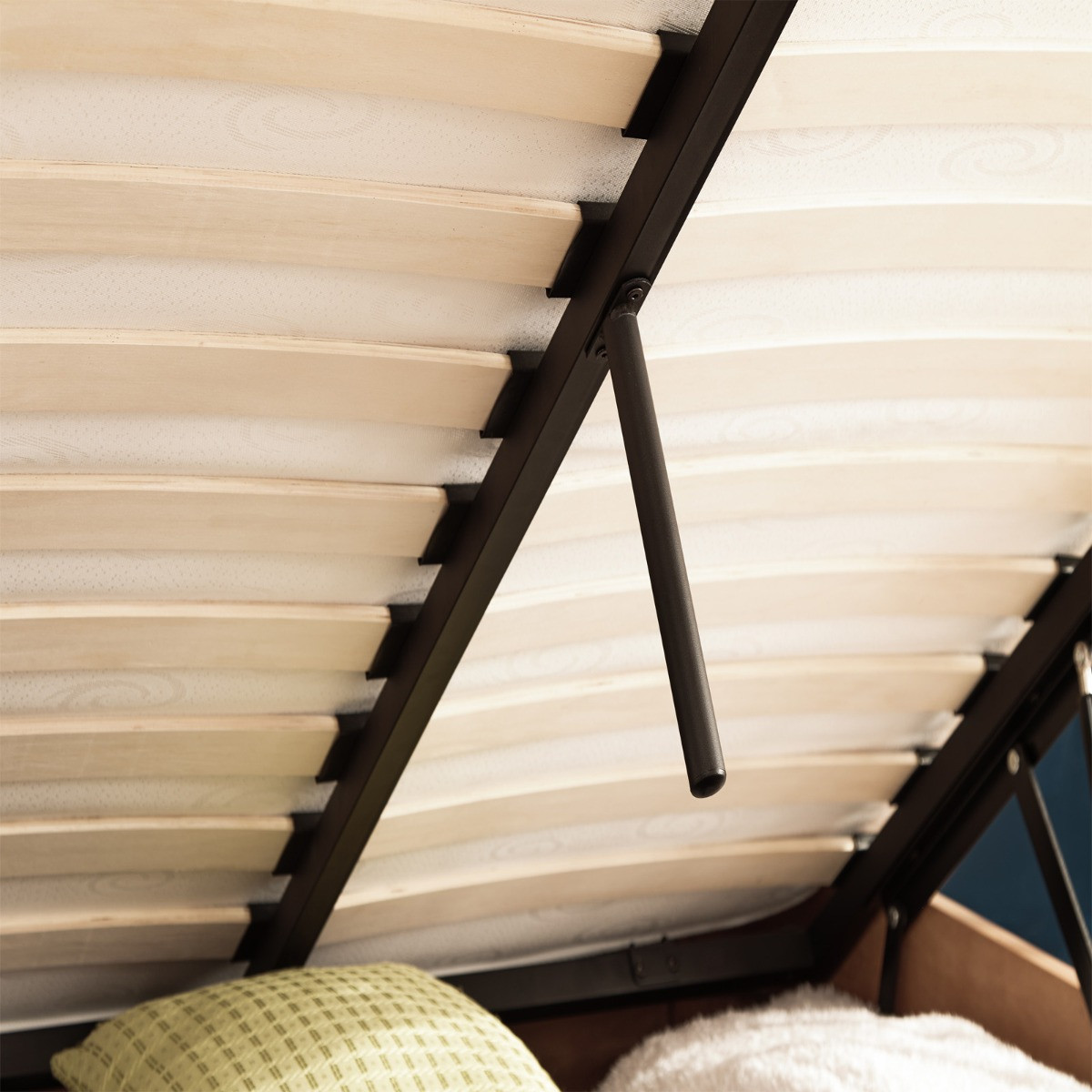 Madrid Wooden Ottoman Storage Bed, 5ft King - Oak>