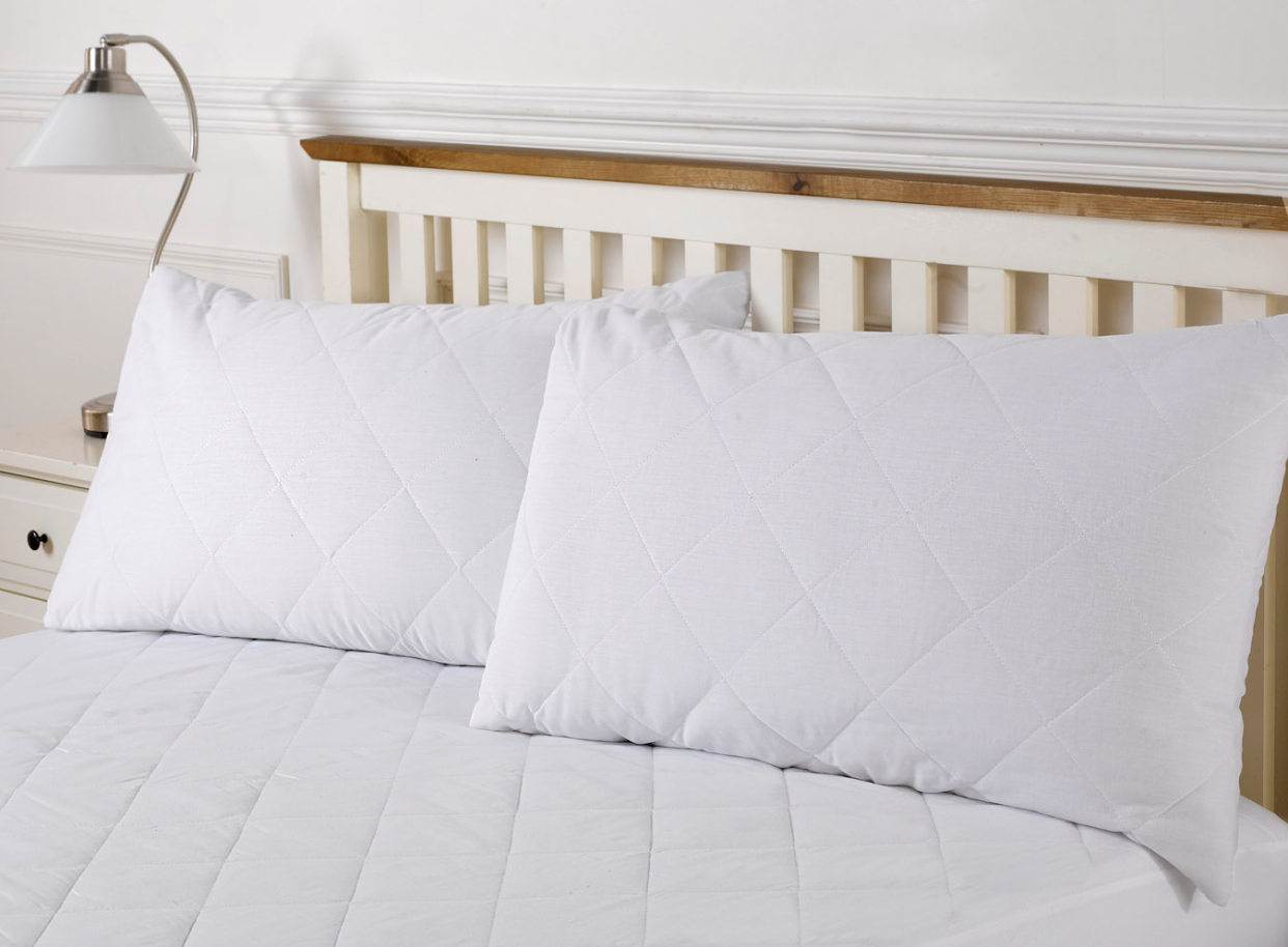 Luxury Polycotton Quilted Pillow Protectors - White>