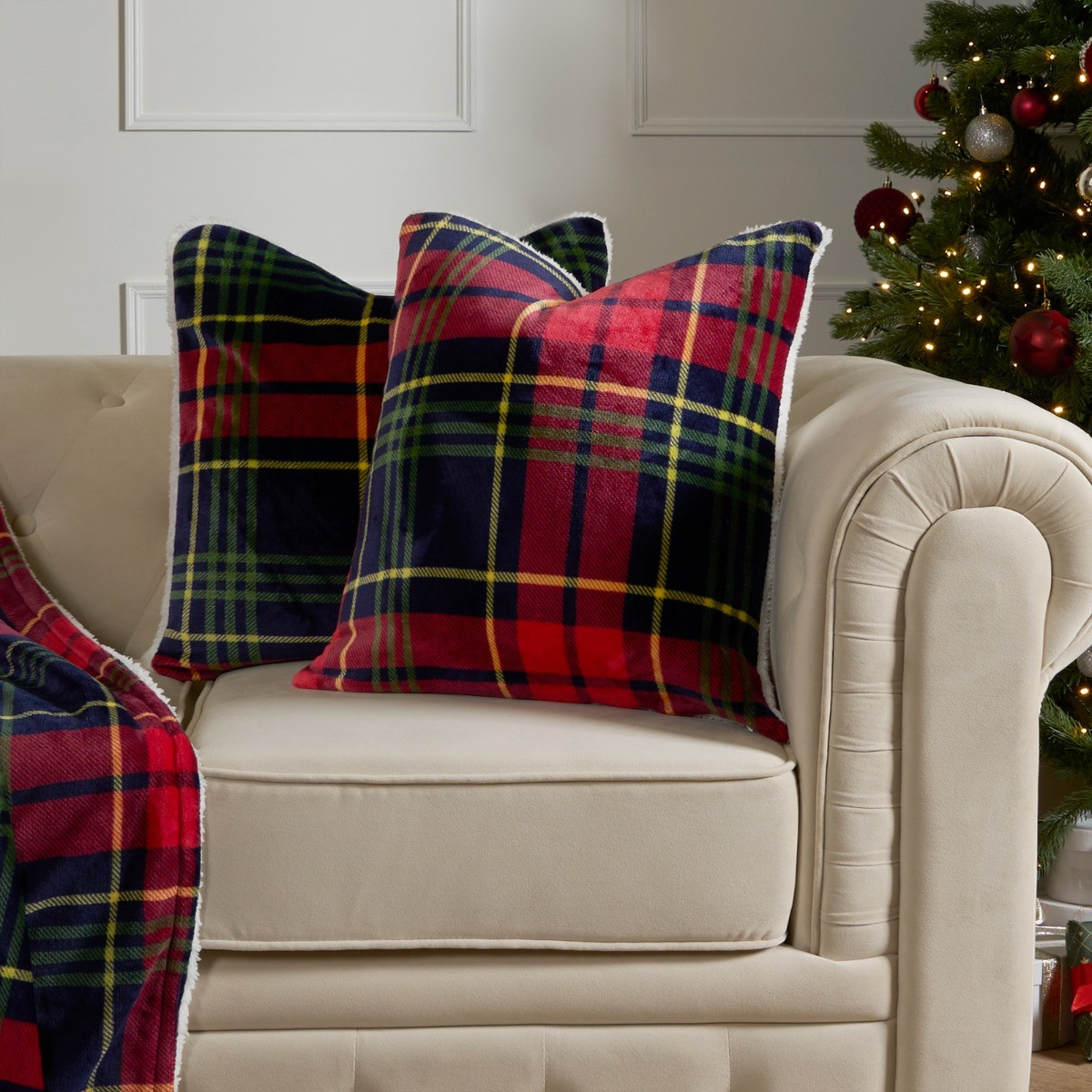 OHS Oxford Flannel Check Cushion Covers - Navy/Red>