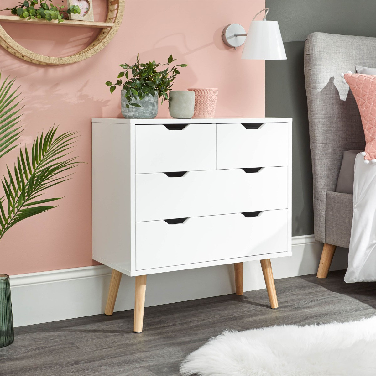 Nyborg 2+2 Chest of Drawers - White>