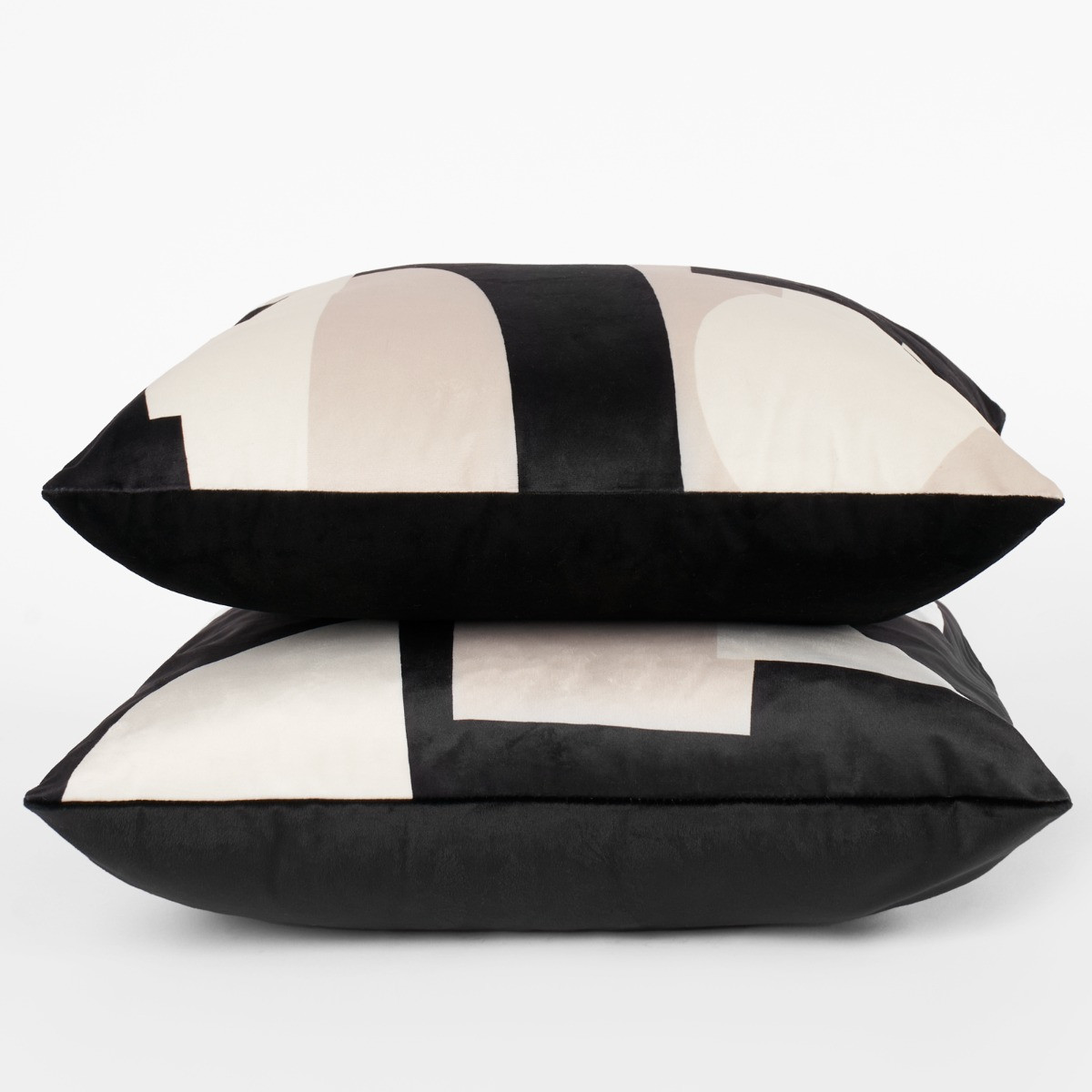 OHS 4 Pack Abstract Print Cushion Covers with Cushion - Black & Neutral>