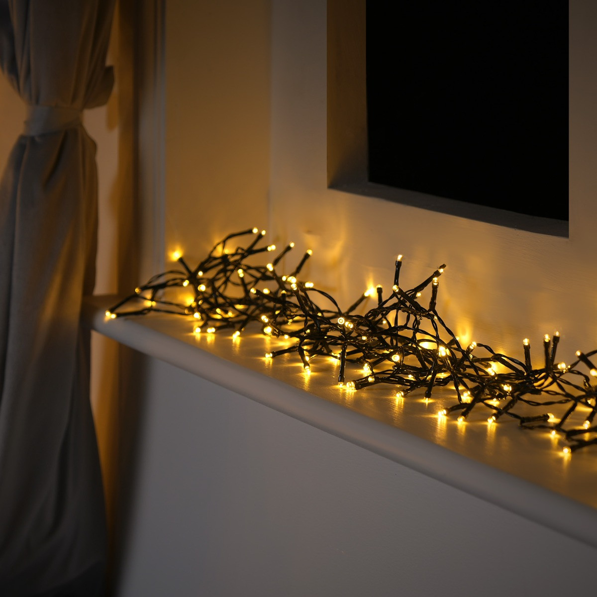 200 Indoor/Outdoor Battery Operated LED String Lights - Warm White>